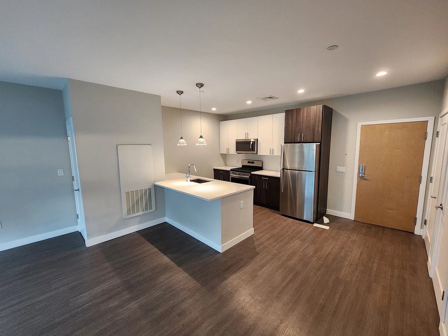 1 bed, 800 sqft, $2,600 — Photo 3