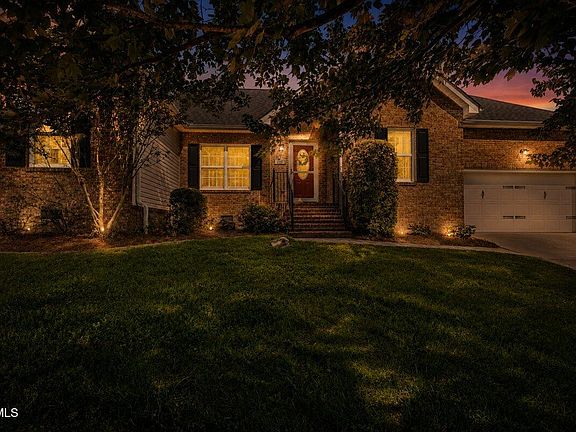 3rd image of 531 Sweetgrass Ln
