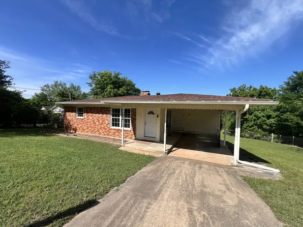 1305 N College Ave, Clarksville, AR 72830