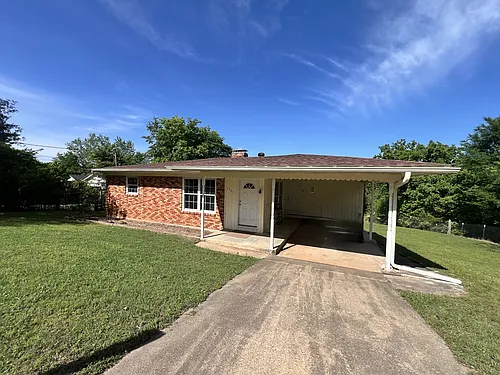 1305 N College Ave Photo 1