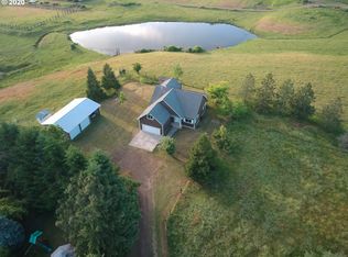 386 Colonial Rd, Roseburg, OR 97471