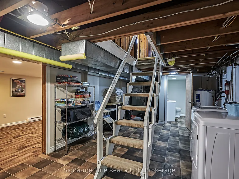 155 Wychwood Cres — Photo 26