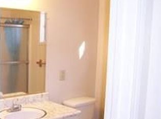 1408 E St APT 6, Modesto, CA 95354