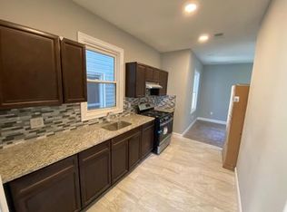 127 Court St #2, Elizabethport, NJ 07206