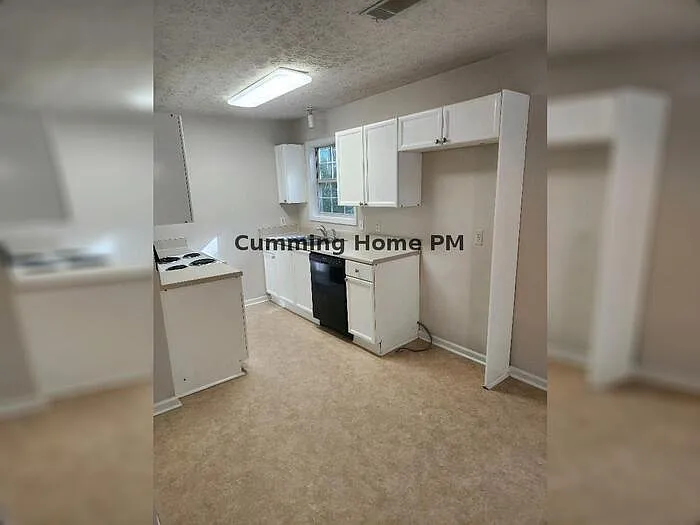 9014 Shorewood Ln — Photo 3