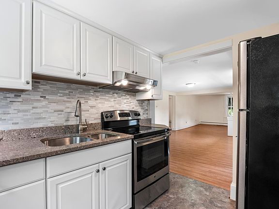 2nd image of 35 Mowry Ave Floor 2