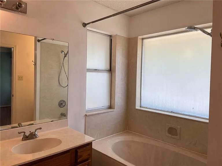 8003 Willet Trl — Photo 18