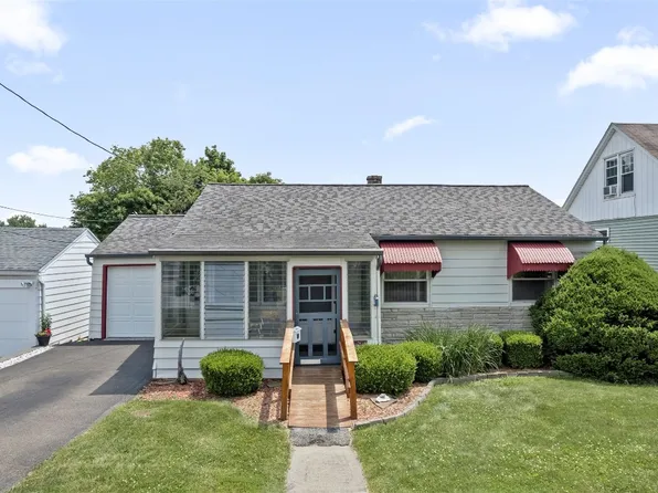 228 Harding Ave, Endicott, NY 13760