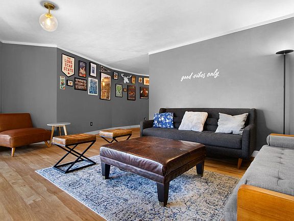 4th image of 8125 Joy Rd