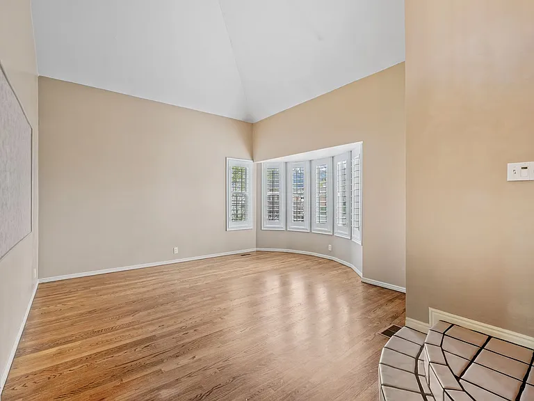 1649 E Michael Way — Photo 17