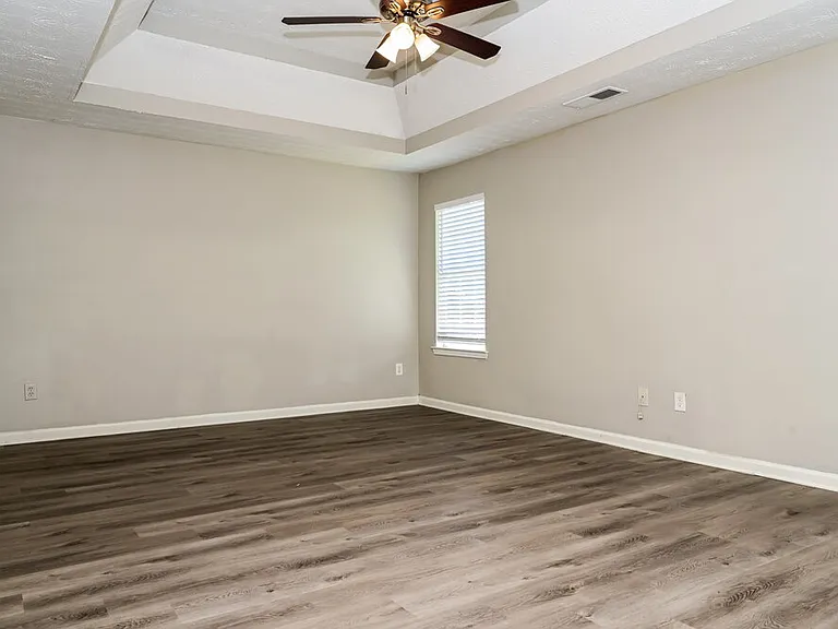 204 Biltmore Way — Photo 8