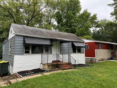 10040 Lord Dr, Saint Louis, MO, 63136