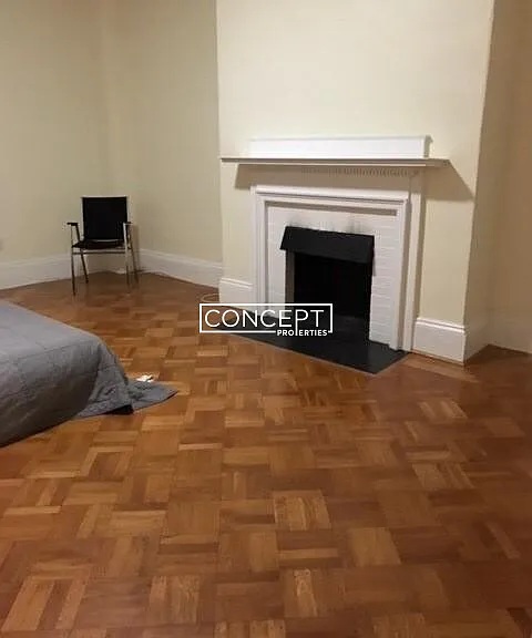1716 Beacon St #2 — Photo 4