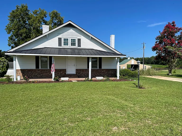 3689 Baileys Crossroads Rd — Photo 3