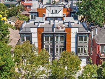 916 B N 35th Street, Seattle, WA, 98103