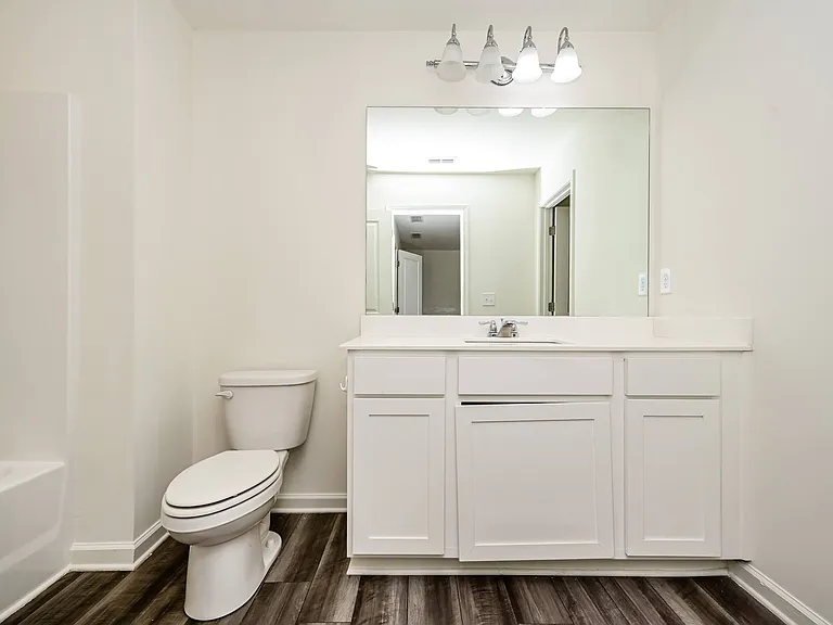 108 Swindon Dr — Photo 9