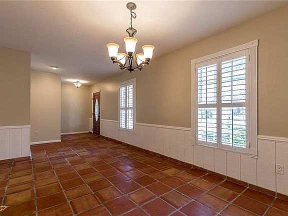 5th image of 5304 Rosecrest Cir