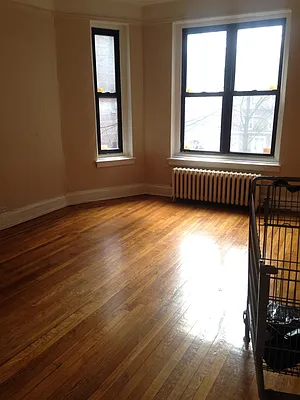 Rented by Giaps Realty Group LLC | media 1