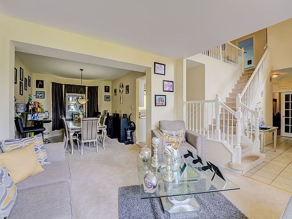 4th image of 12219 Shagbark Dr