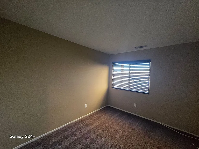 5254 Verenda Ave — Photo 16