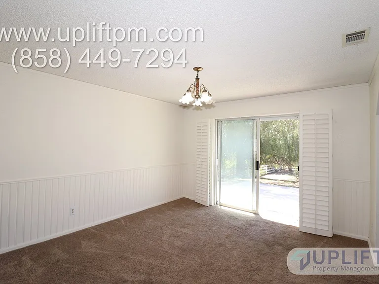 15938 Caras Ct — Photo 4
