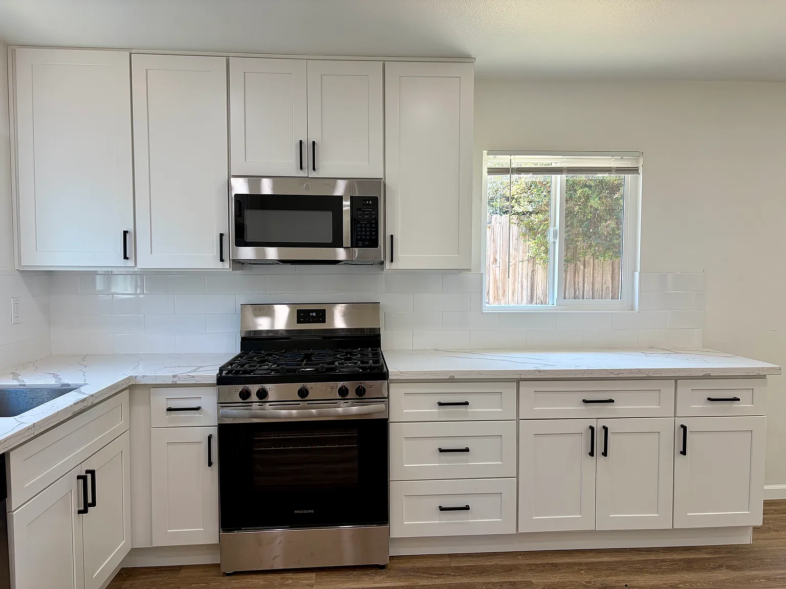4 bed, 1817 sqft, $4,500 — Photo 2