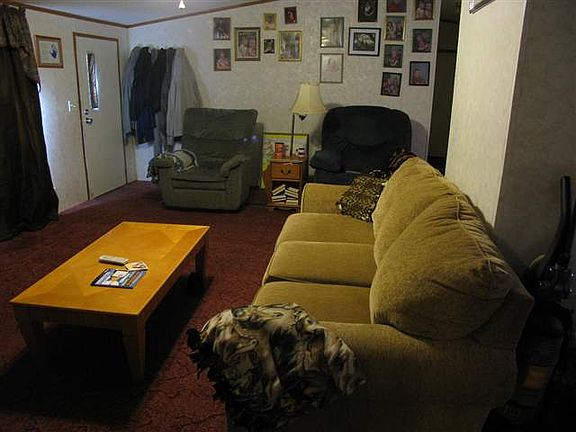 2nd image of 960 Navajo Dr