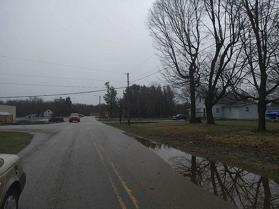 5th image of W145 Center St