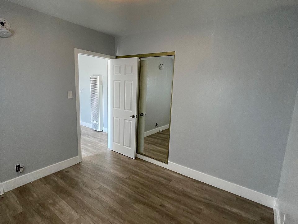 1st image of 10974 S Figueroa St #1
