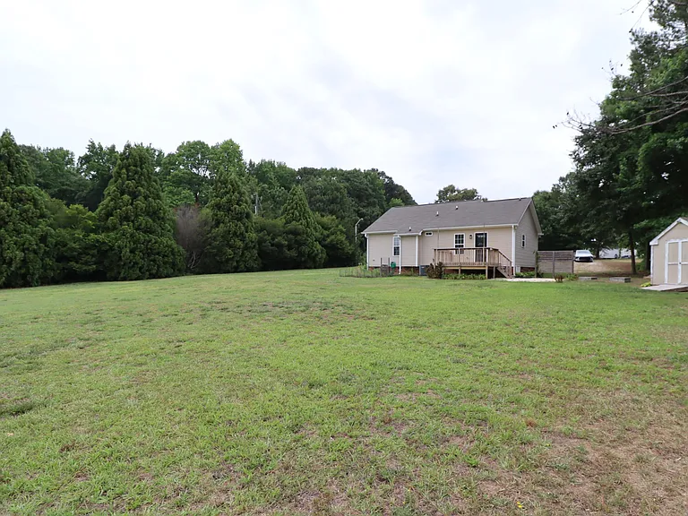 1041 Parkers Ridge Dr — Photo 33
