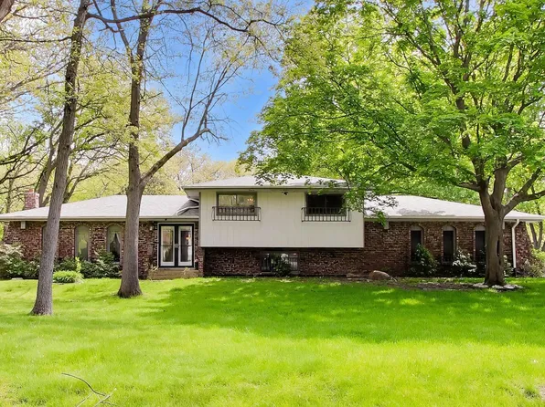 26339 S Woodlawn Ave, Crete, IL 60417