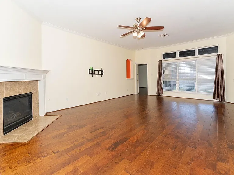 2947 Red Oak Leaf Trl — Photo 5