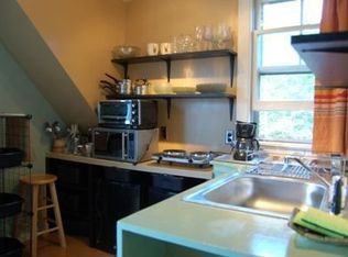 41 Gulf Rd, Pelham, MA 01002