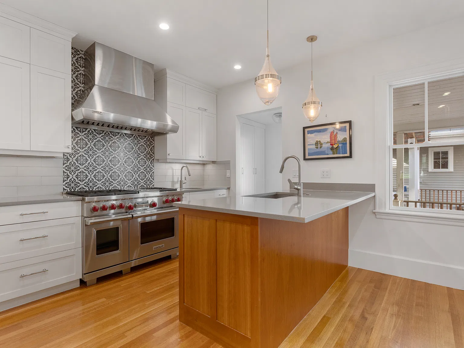 6 bed, 3393 sqft, $8,500 — Photo 3