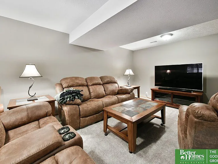 17038 Sahler St — Photo 26