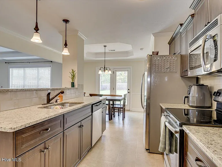 705 Neville St — Photo 16