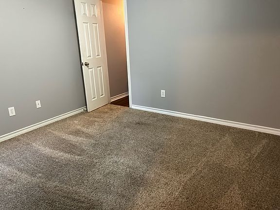 2nd image of 205 Cheyenne Pl #1