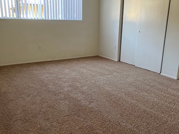 4th image of 3608 S Marine St #2