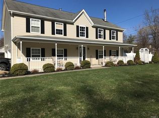 404 Round Lake Park Rd, Monroe, NY 10950