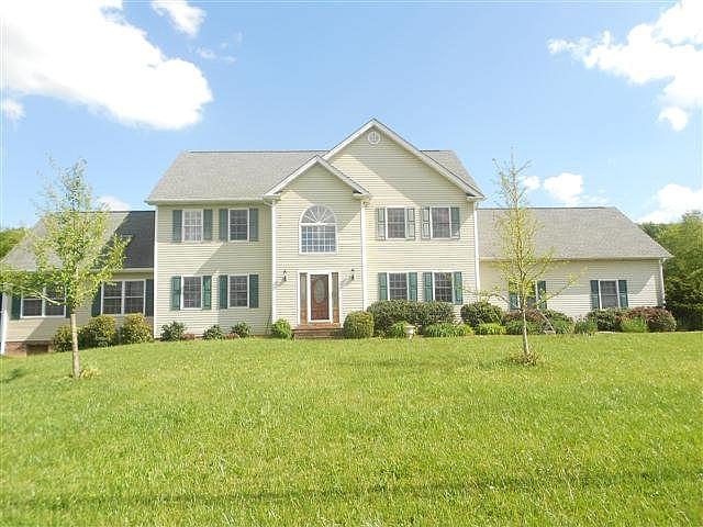 1st image of 19011 Sterling Dr