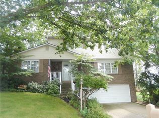 12472 Longview Dr, North Huntingdon, PA