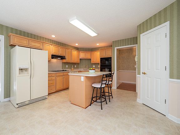 5th image of 9033 Delancey Cir