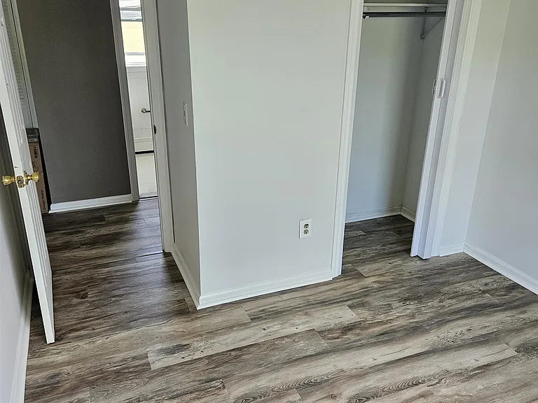 5221 Grand Ave — Photo 7