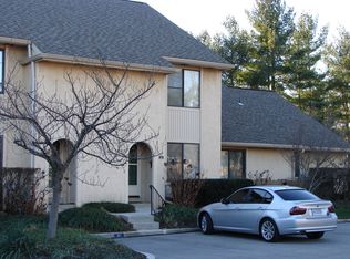 731 Wynnewood Rd APT 32, Ardmore, PA 19003