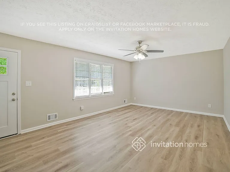 444 Mephisto Cir — Photo 3
