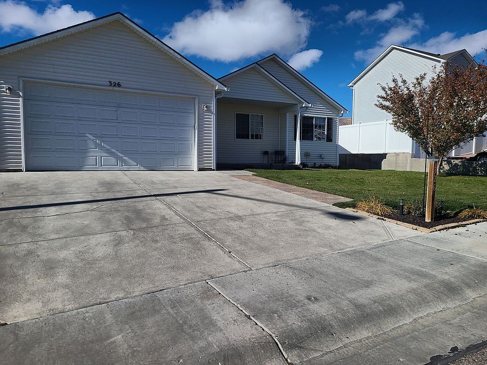 1st image of 326 Daytona Dr