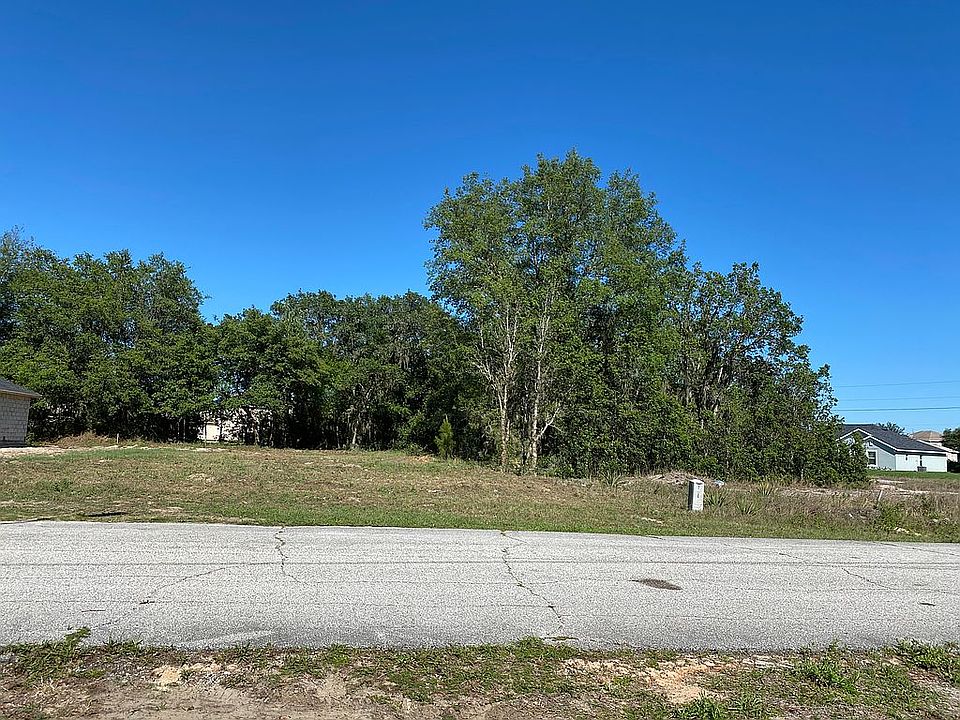 2nd image of 374 Churchill Ct
