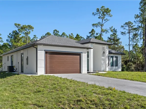 1112 Calvin Ave, Lehigh Acres, FL 33972