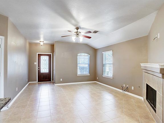 3rd image of 27007 Barrow Glen Dr