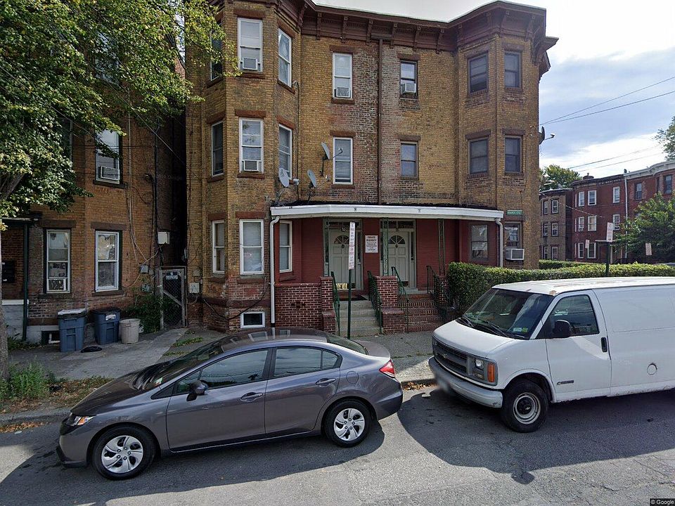 1st image of 30 Monument St #C
